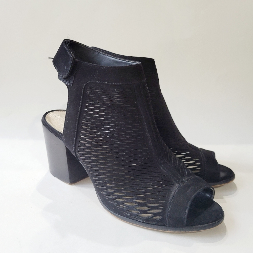 Vince Camuto Black Suede Peep Toe Chunky Heel Size 8.5
